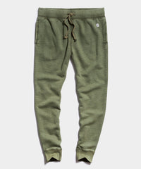 Champion Sun-Faded Midweight Slim Jogger Sweatpant in Army Green