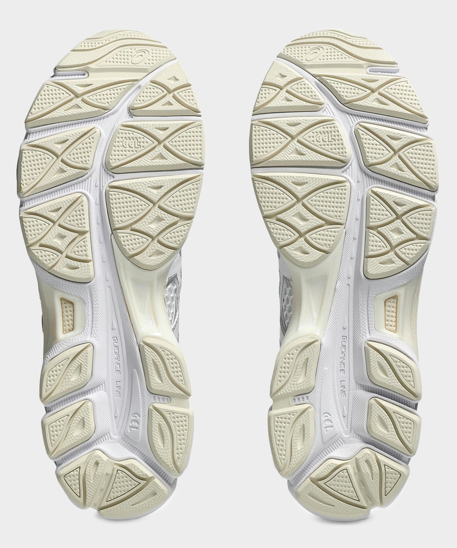Asics Gel-Cumulus 16 Sneaker in White – Todd Snyder