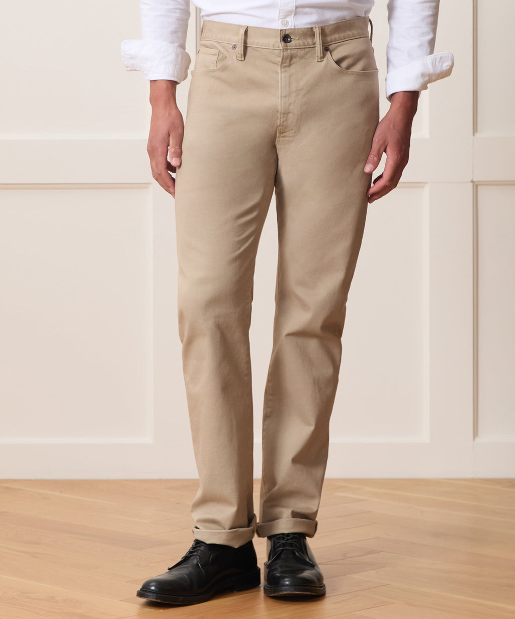 Straight Fit 5-Pocket Chino