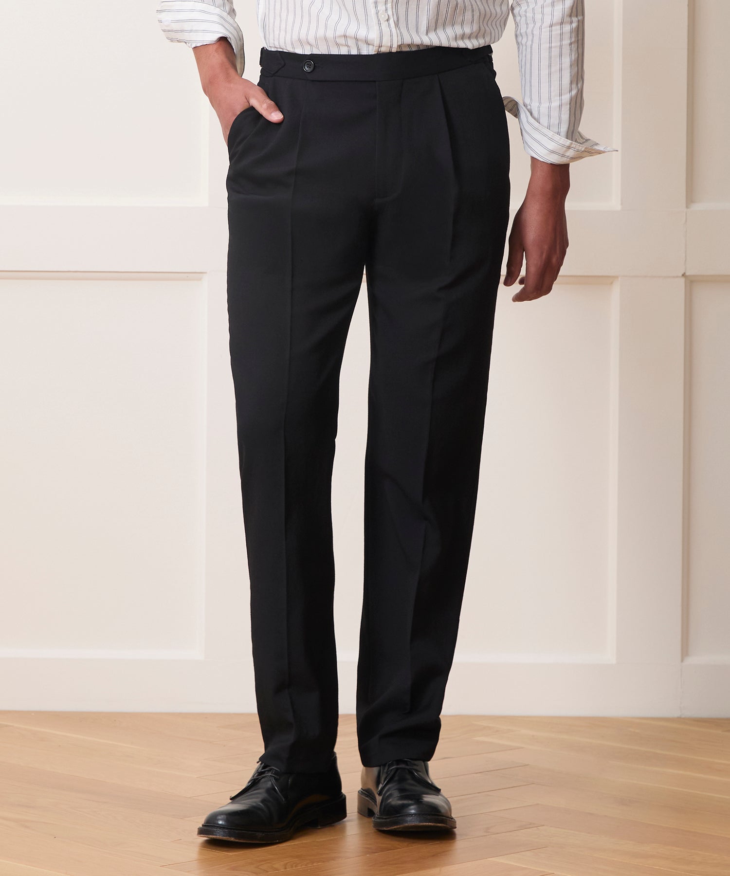 Italian Gabardine Side Tab Trouser in Black – Todd Snyder
