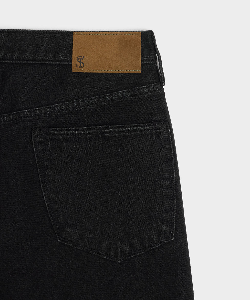 Relaxed Fit Jean in Black