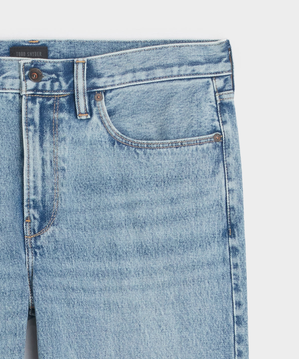 Straight Fit Jean in Washed Blue