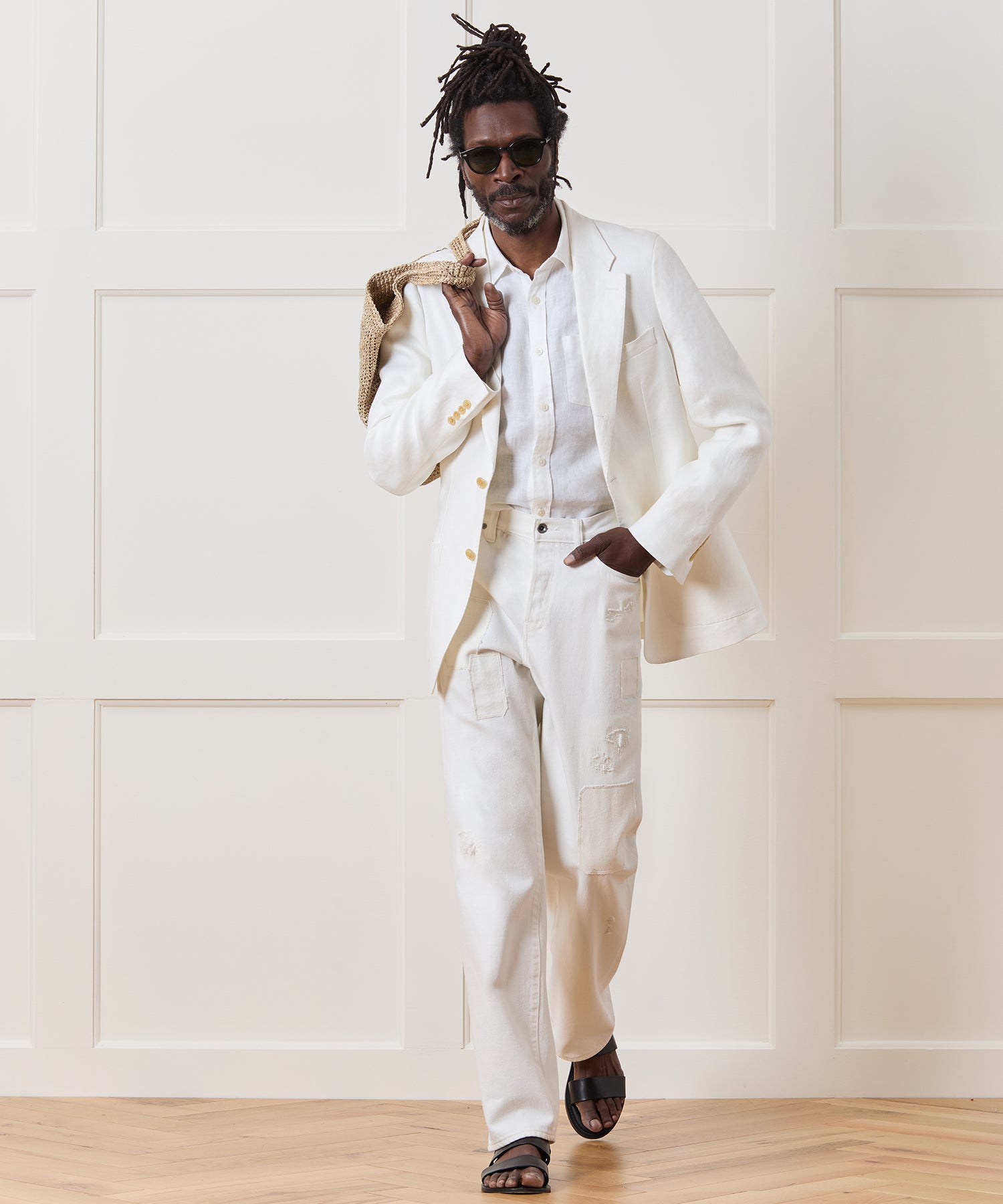 Relaxed Selvedge Jean in Distressed White – Todd Snyder