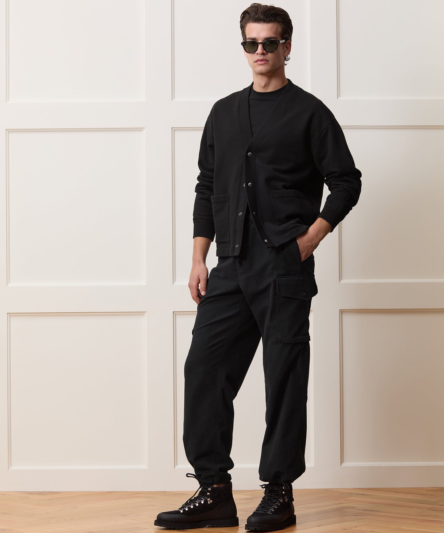 Soho Cardigan Sweatshirt in Black – Todd Snyder