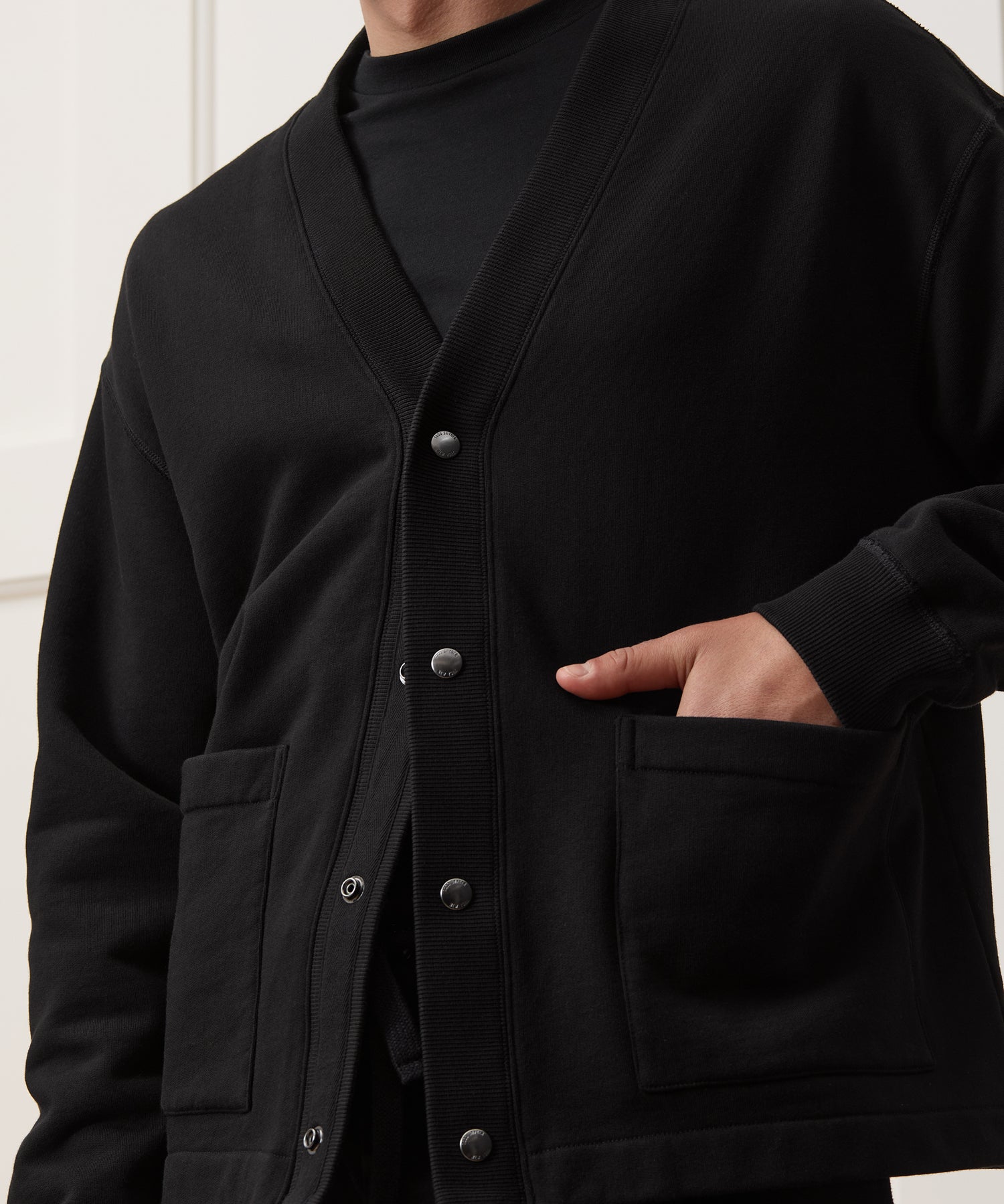 Soho Cardigan Sweatshirt in Black – Todd Snyder