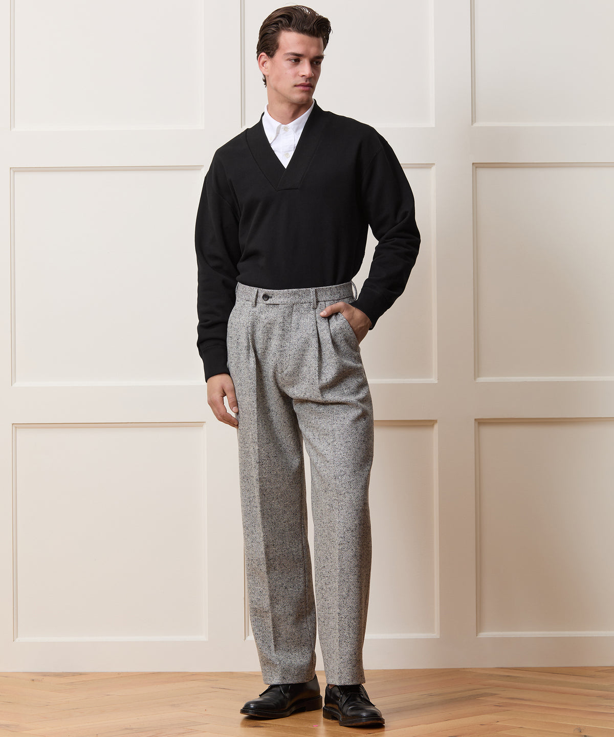 Soho V-Neck Sweatshirt