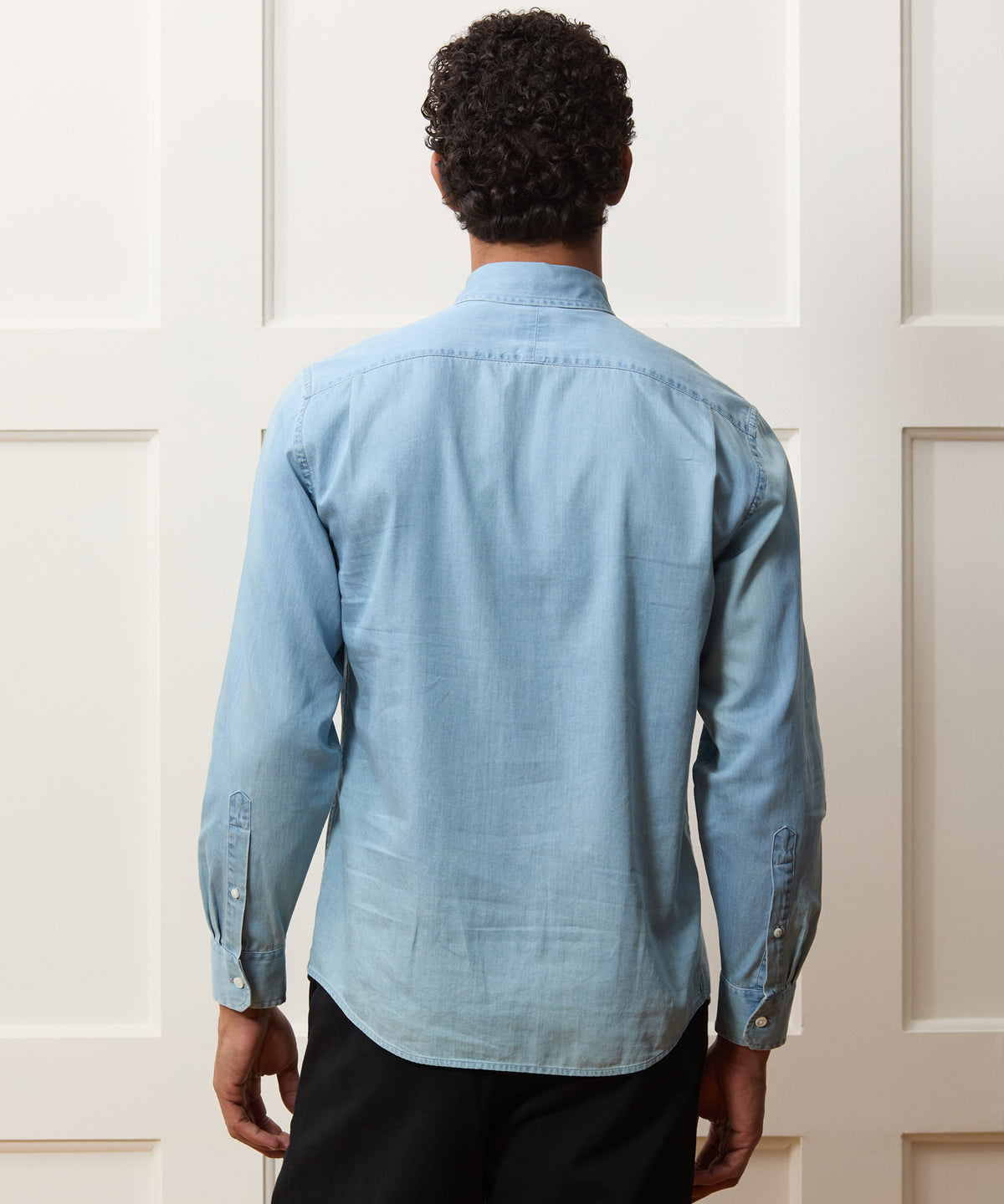 Chambray Spread Collar Dress Shirt