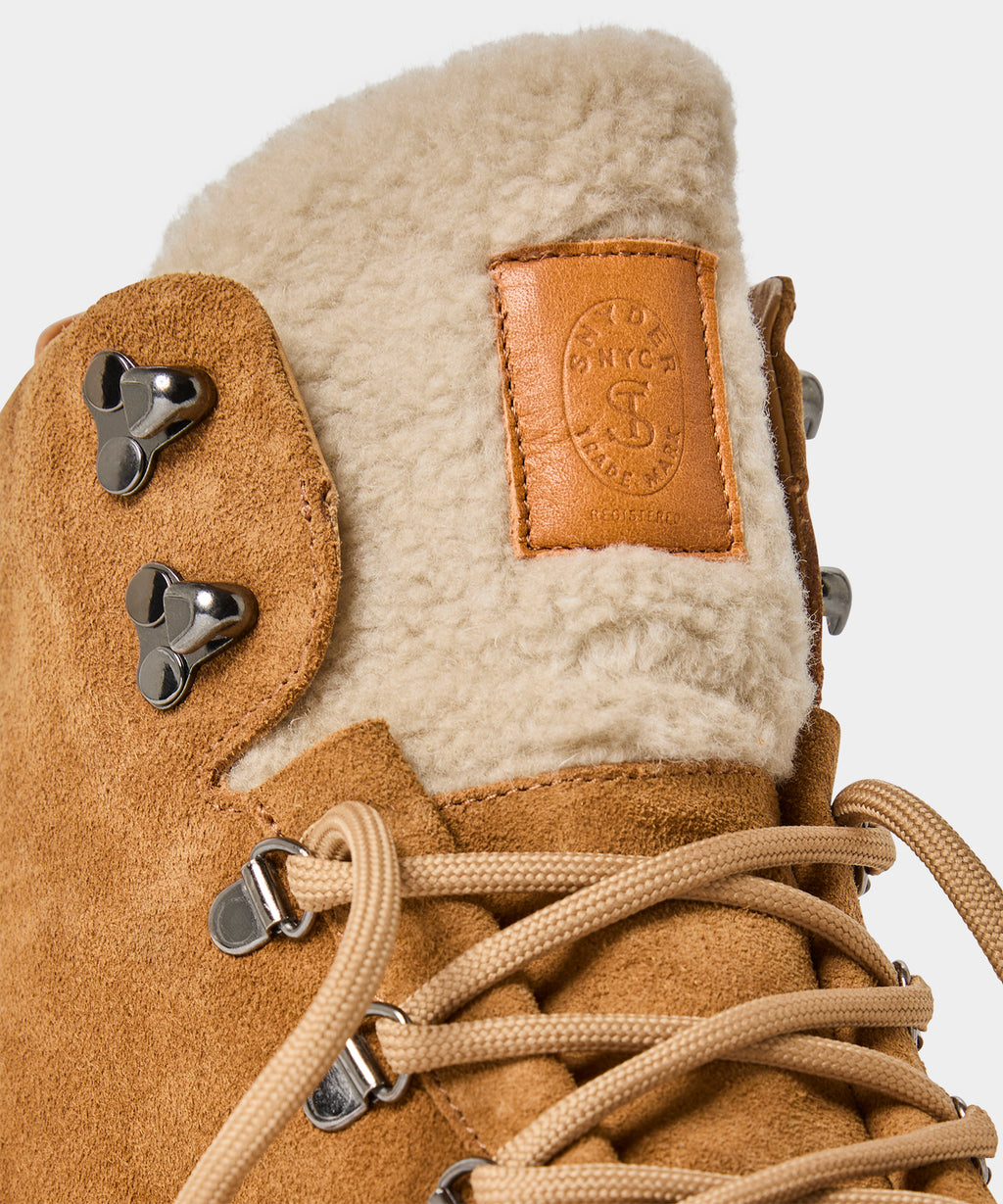 Nomad Hiking Boot