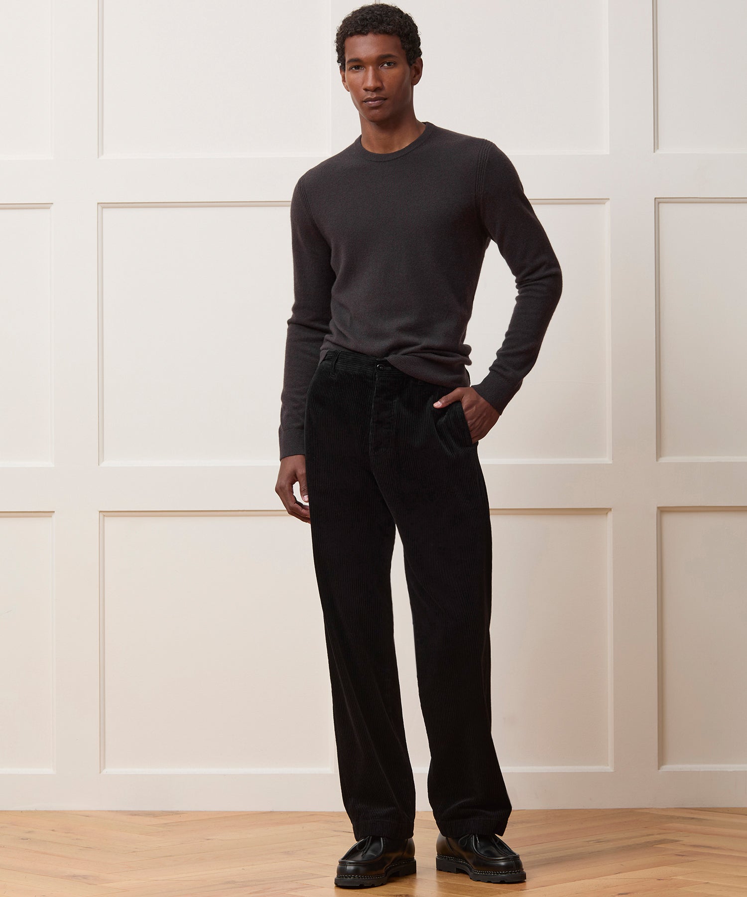 Relaxed Wide Wale Corduroy Pant in Black – Todd Snyder