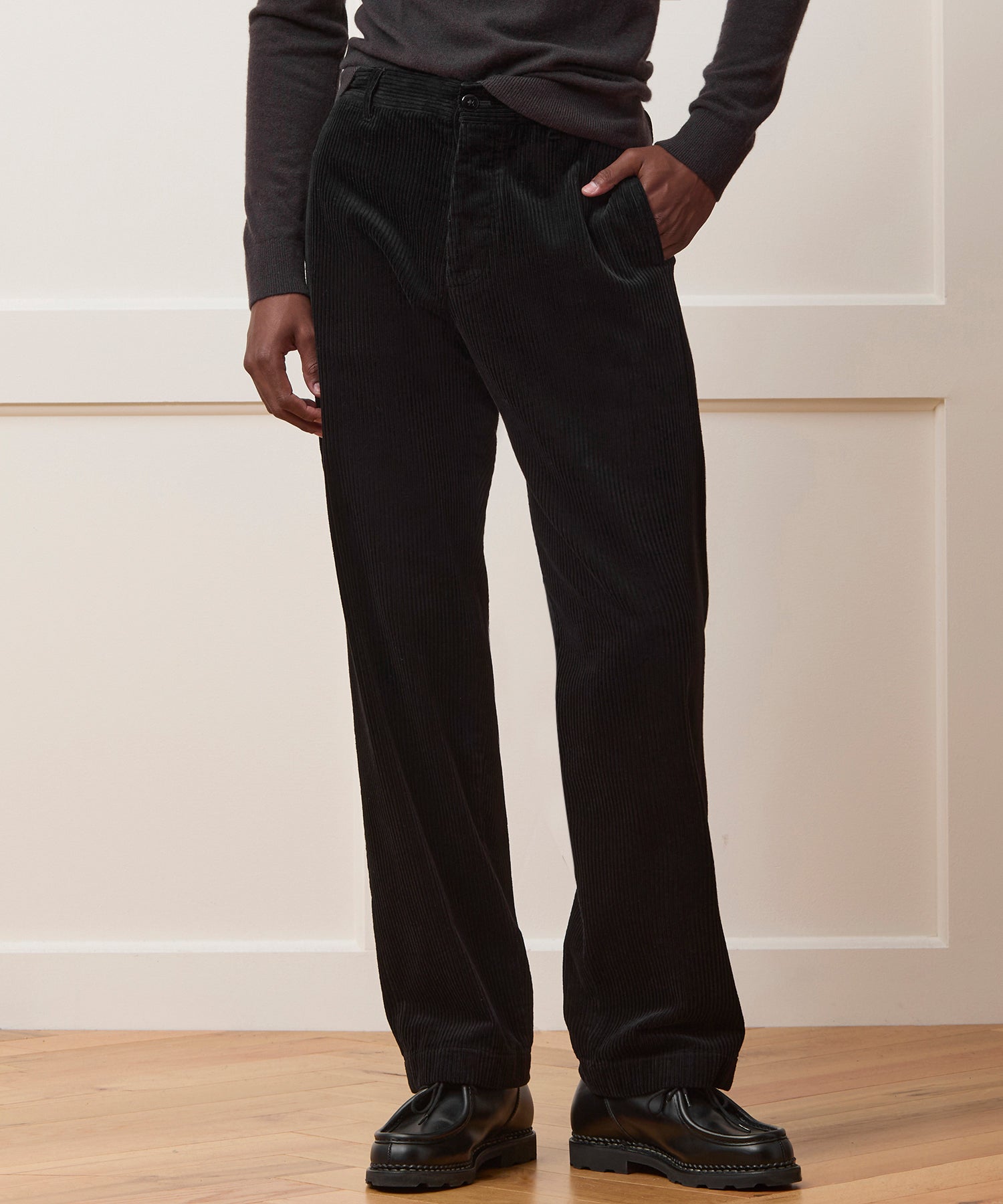 Relaxed Wide Wale Corduroy Pant in Black – Todd Snyder
