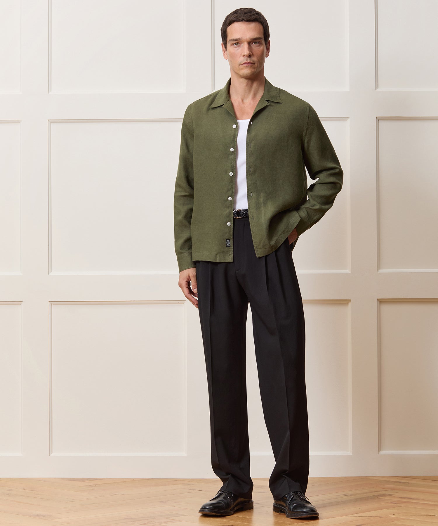Cropped Sea Soft Irish Linen Camp Collar Shirt in Desert Olive