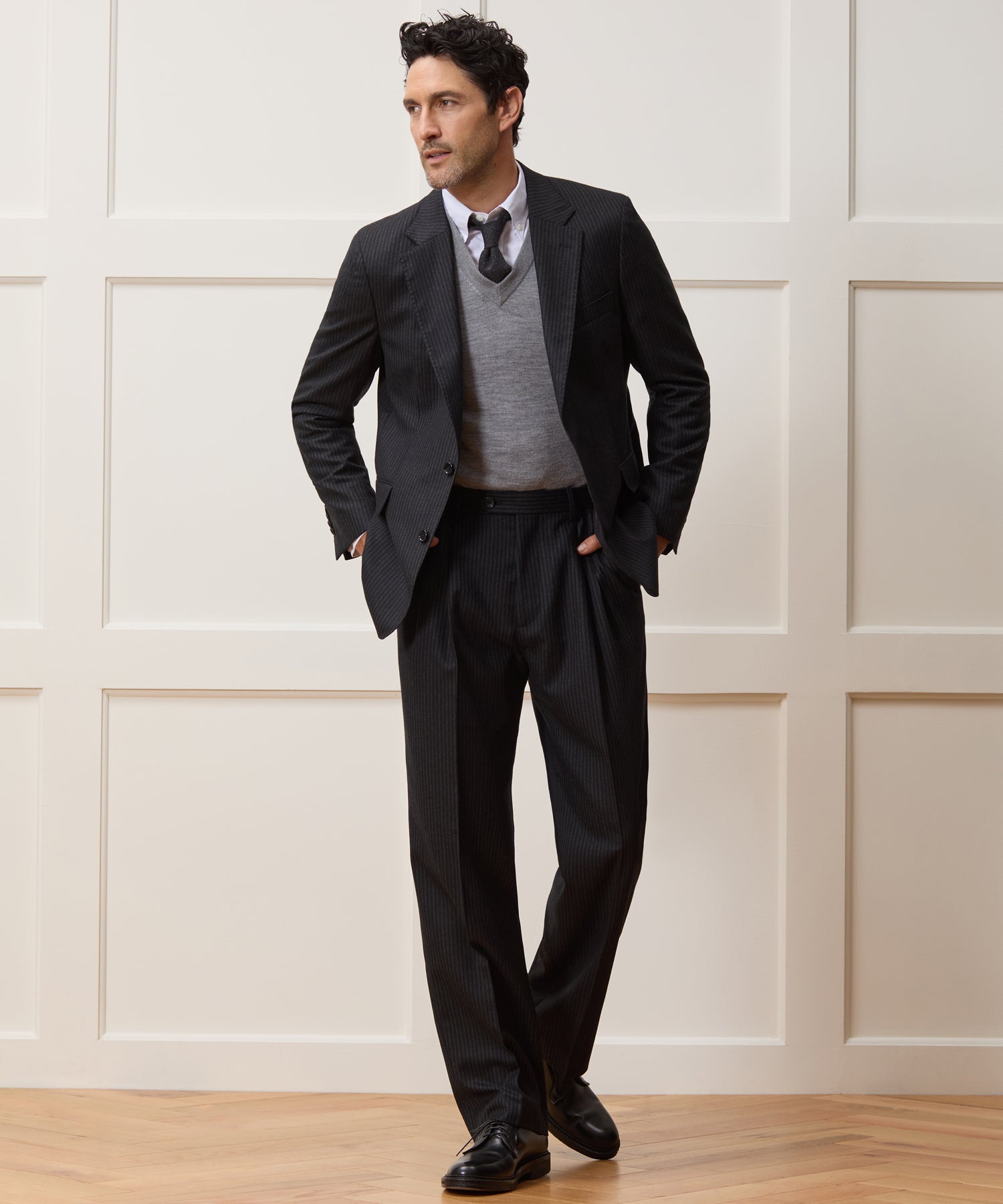 Italian Flannel Wythe Jacket in Black Pinstripe – Todd Snyder