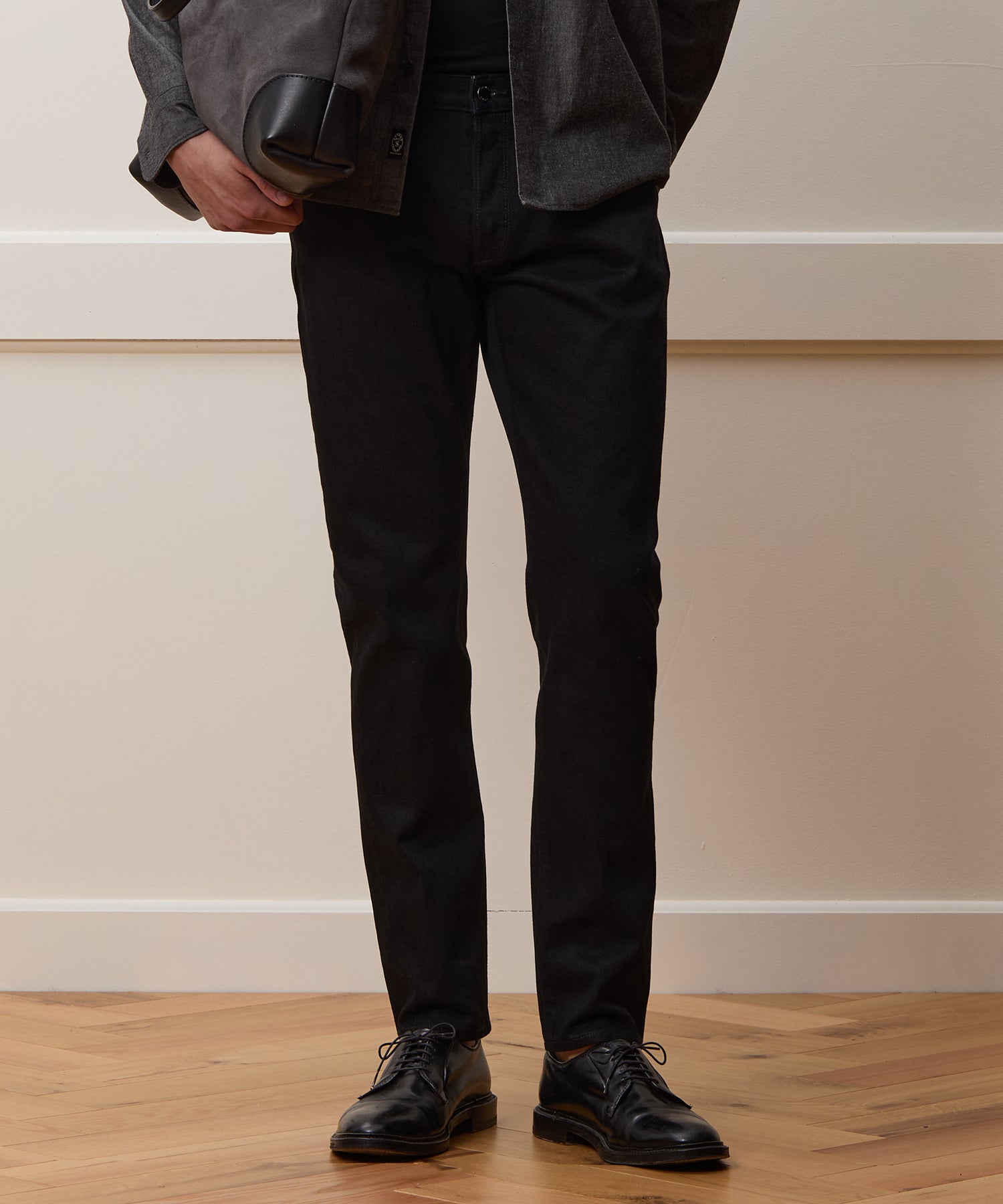 Slim Japanese Selvedge Stretch Jean in Black – Todd Snyder