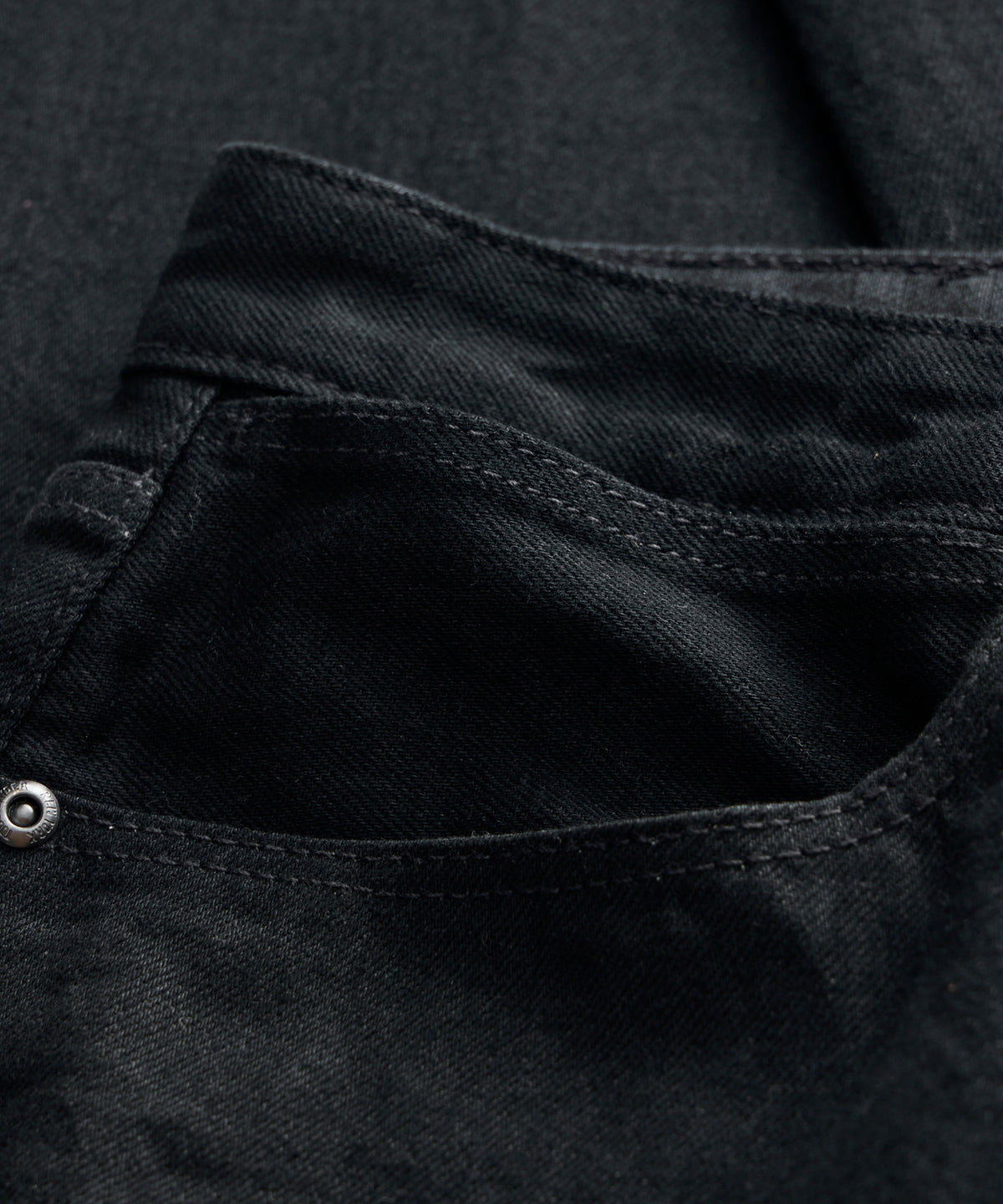 Slim Japanese Selvedge Stretch Jean in Black