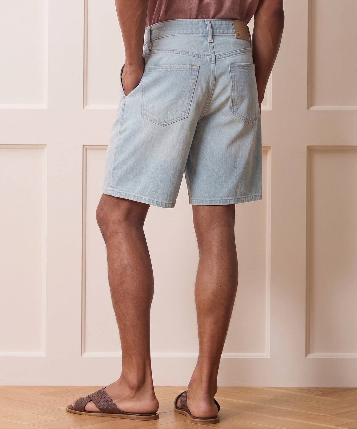 8" Relaxed Denim Short