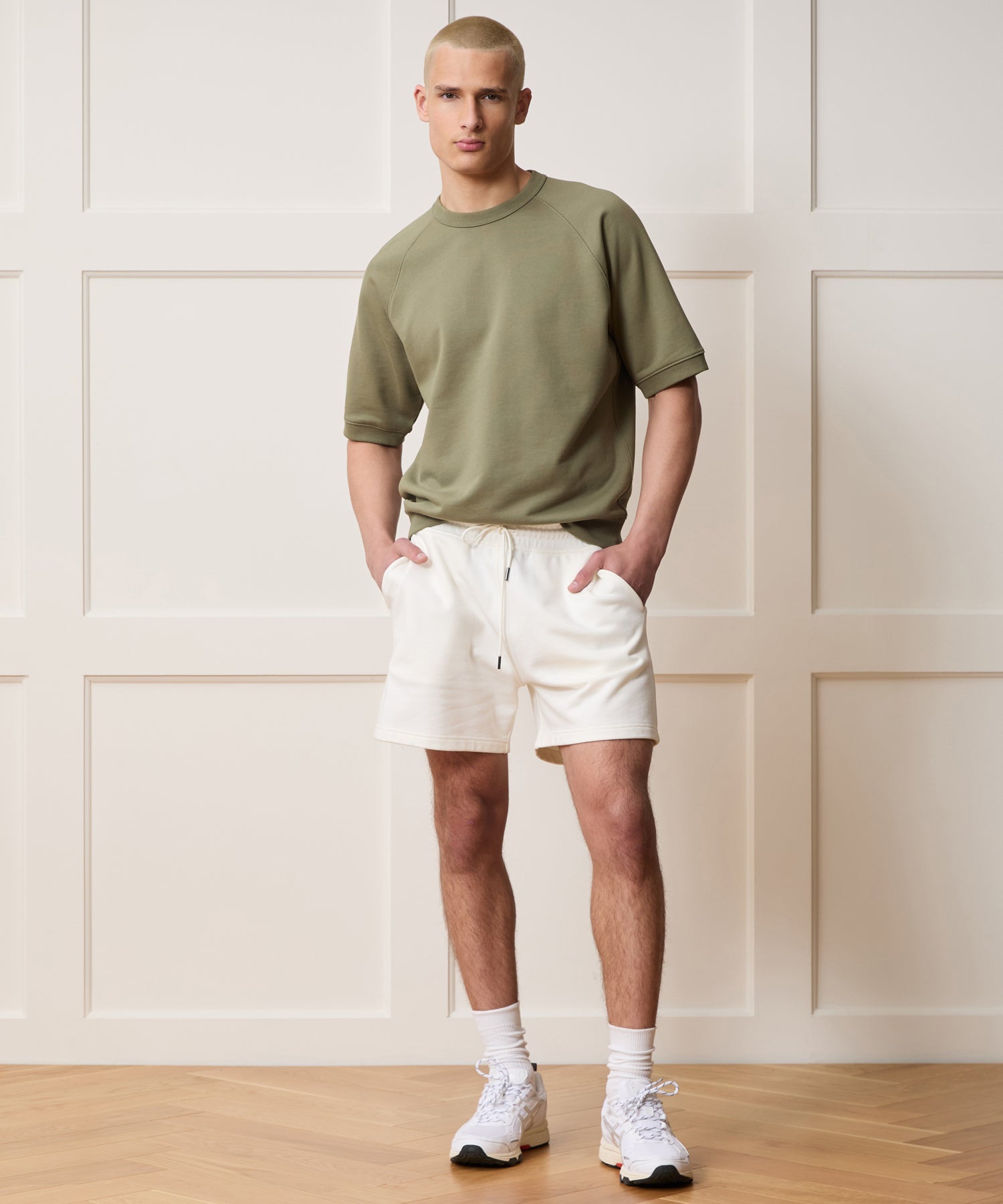 Foundation Short-Sleeve Sweatshirt in Fogstone – Todd Snyder
