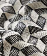 7" Relaxed Checkered Short