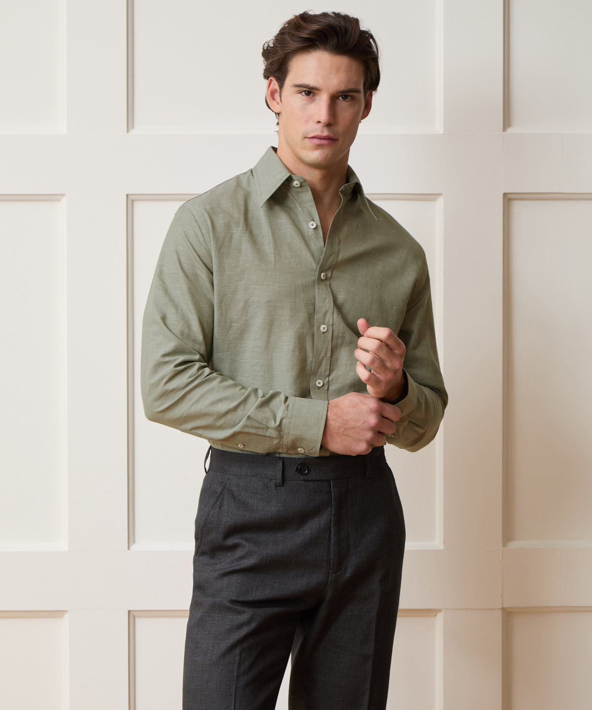 Men's Italian Cotton-Linen Long Point Collar Dress Shirt in Olive, Size 17.5