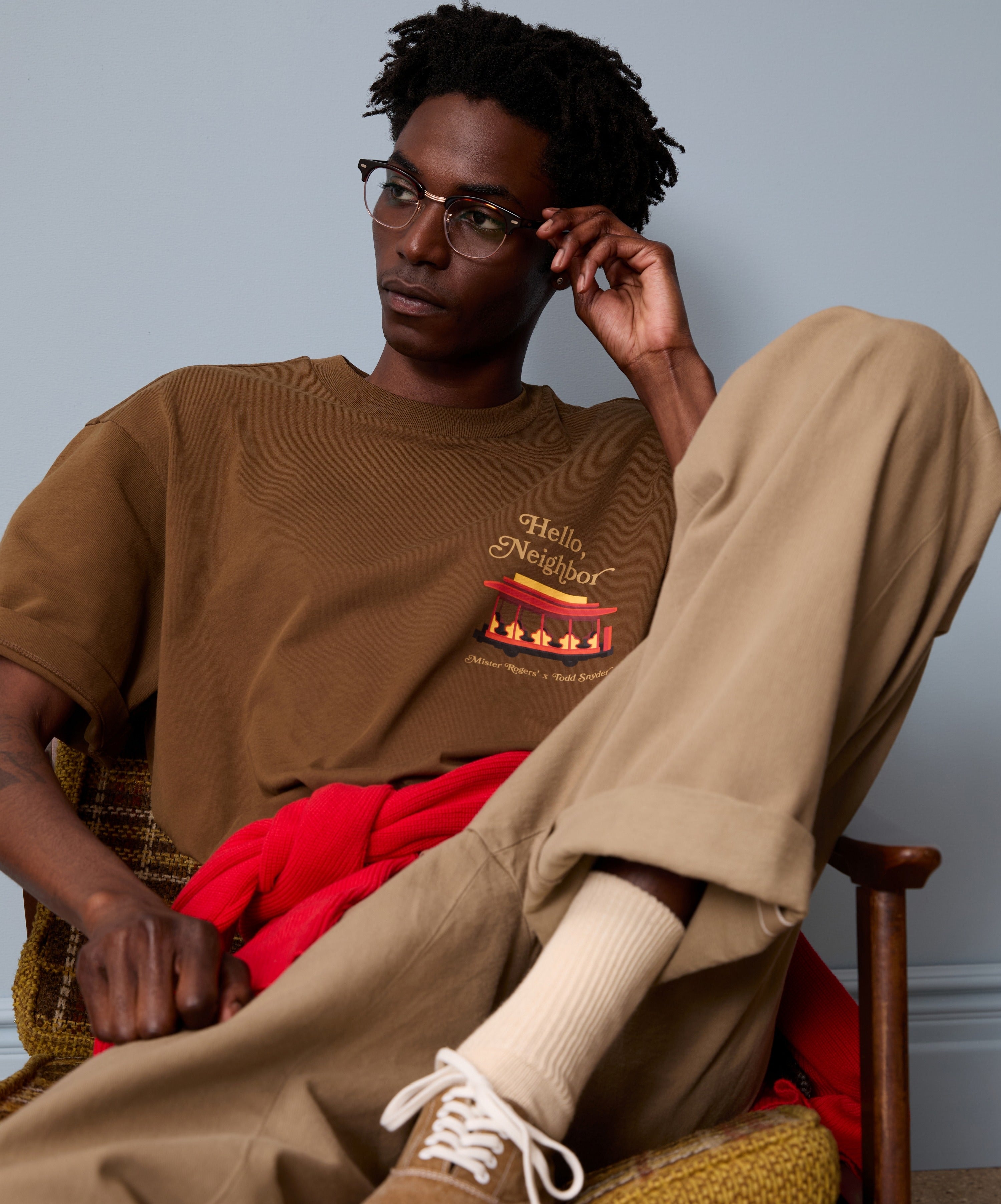 Todd Snyder x Mister Rogers' Neighborhood Trolley Tee in Brown