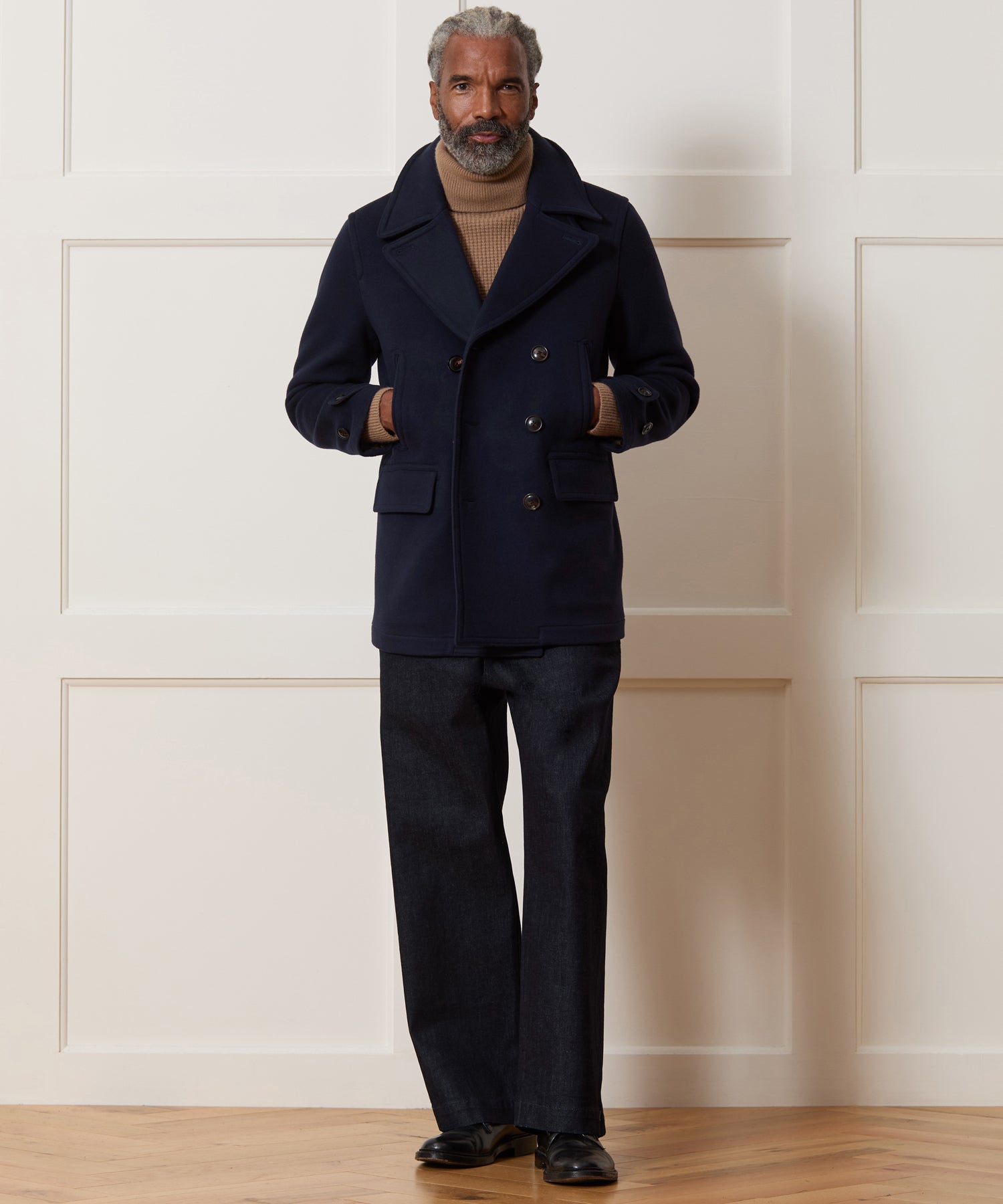 Italian Wool-Cashmere Peacoat in Navy – Todd Snyder