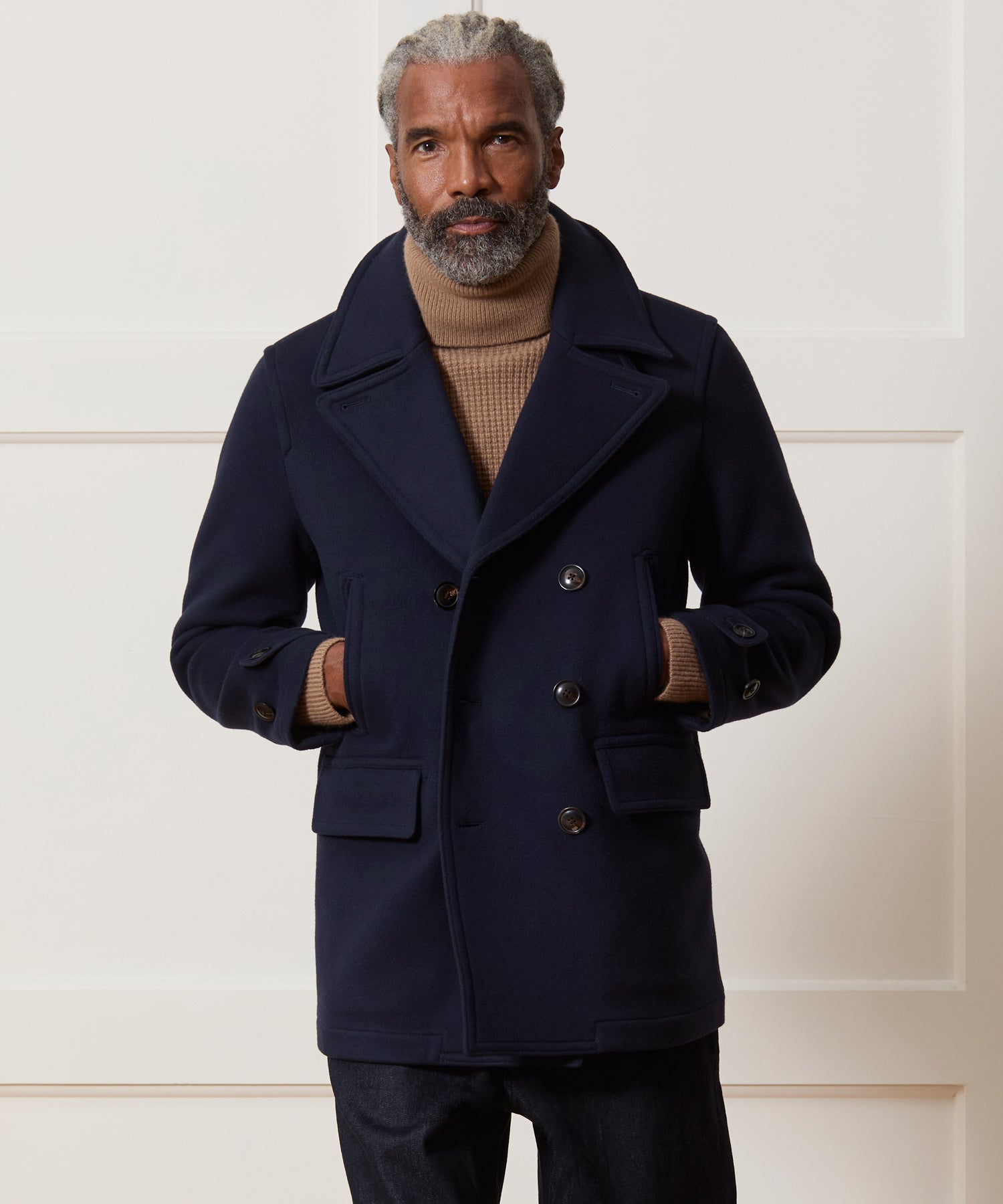 Italian Wool-Cashmere Peacoat in Navy – Todd Snyder