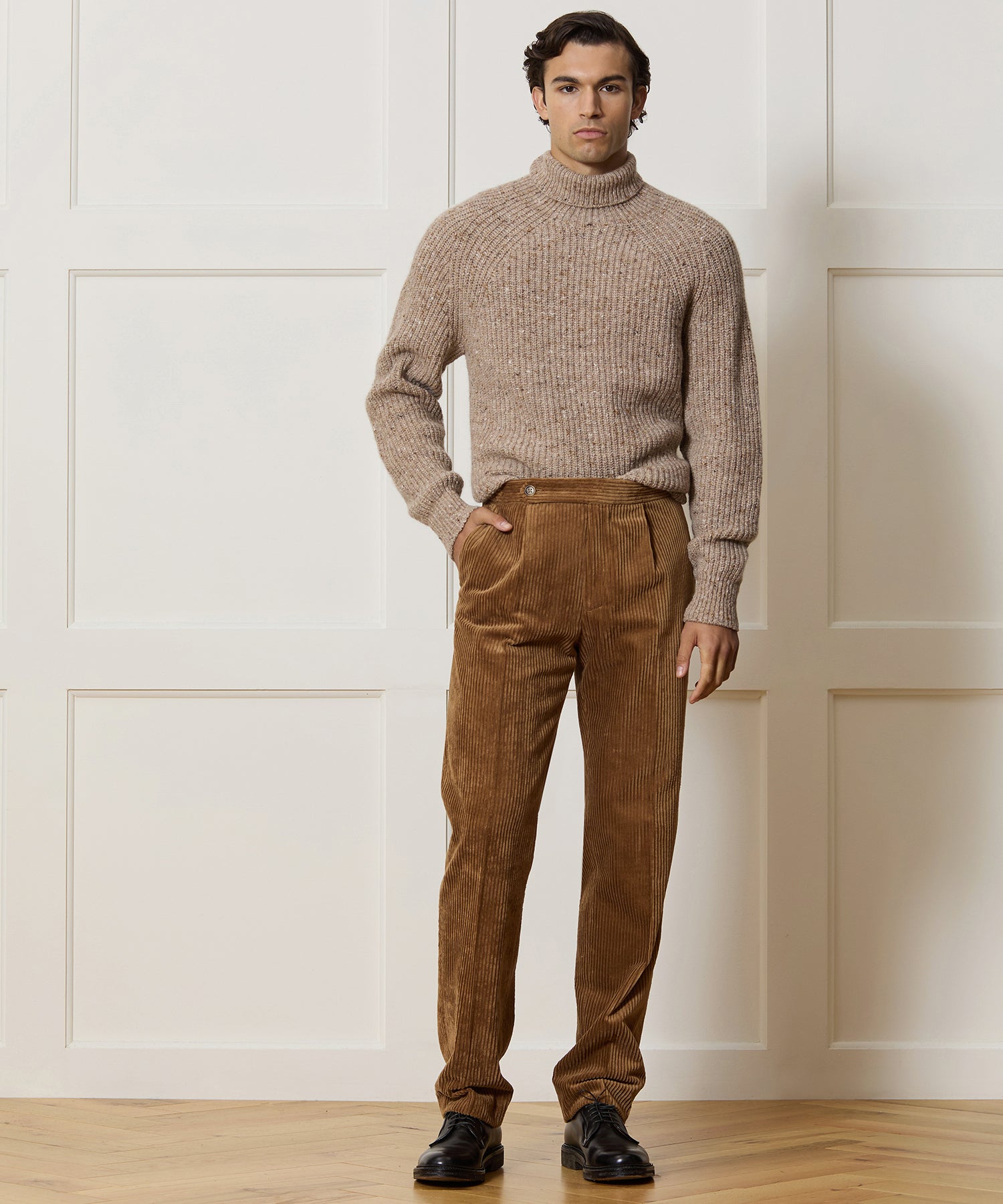 Italian Wide Wale Corduroy Side Tab Trouser – Todd Snyder