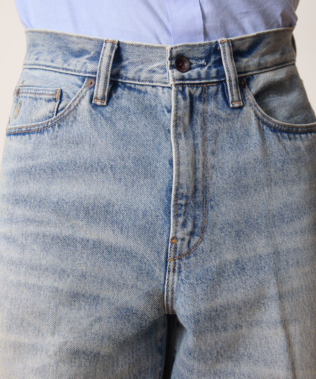 Relaxed Fit Jean in Light Indigo