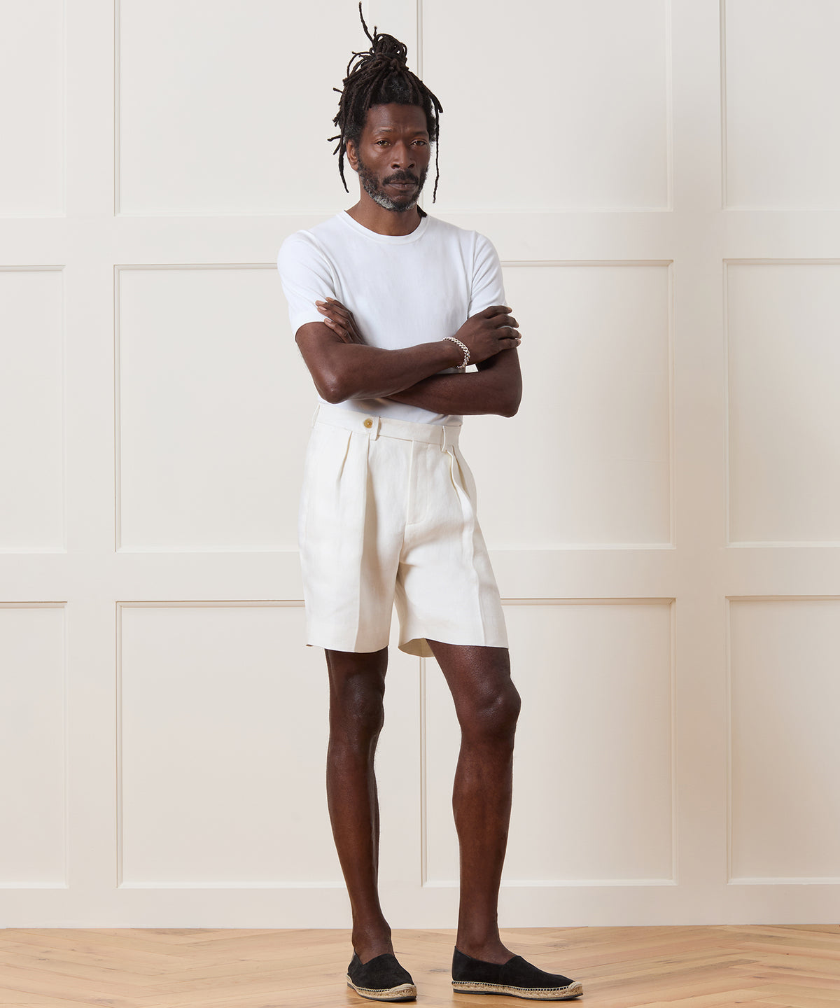 7" Italian Linen Pleated Short