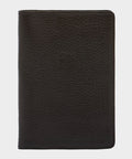 Il Bisonte Leather Passport Holder in Black