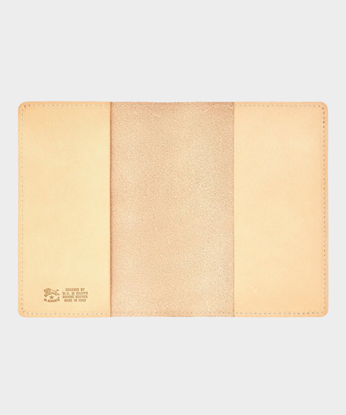 Il Bisonte Leather Passport Holder in Natural