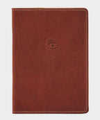 Il Bisonte Leather Passport Holder in Brown