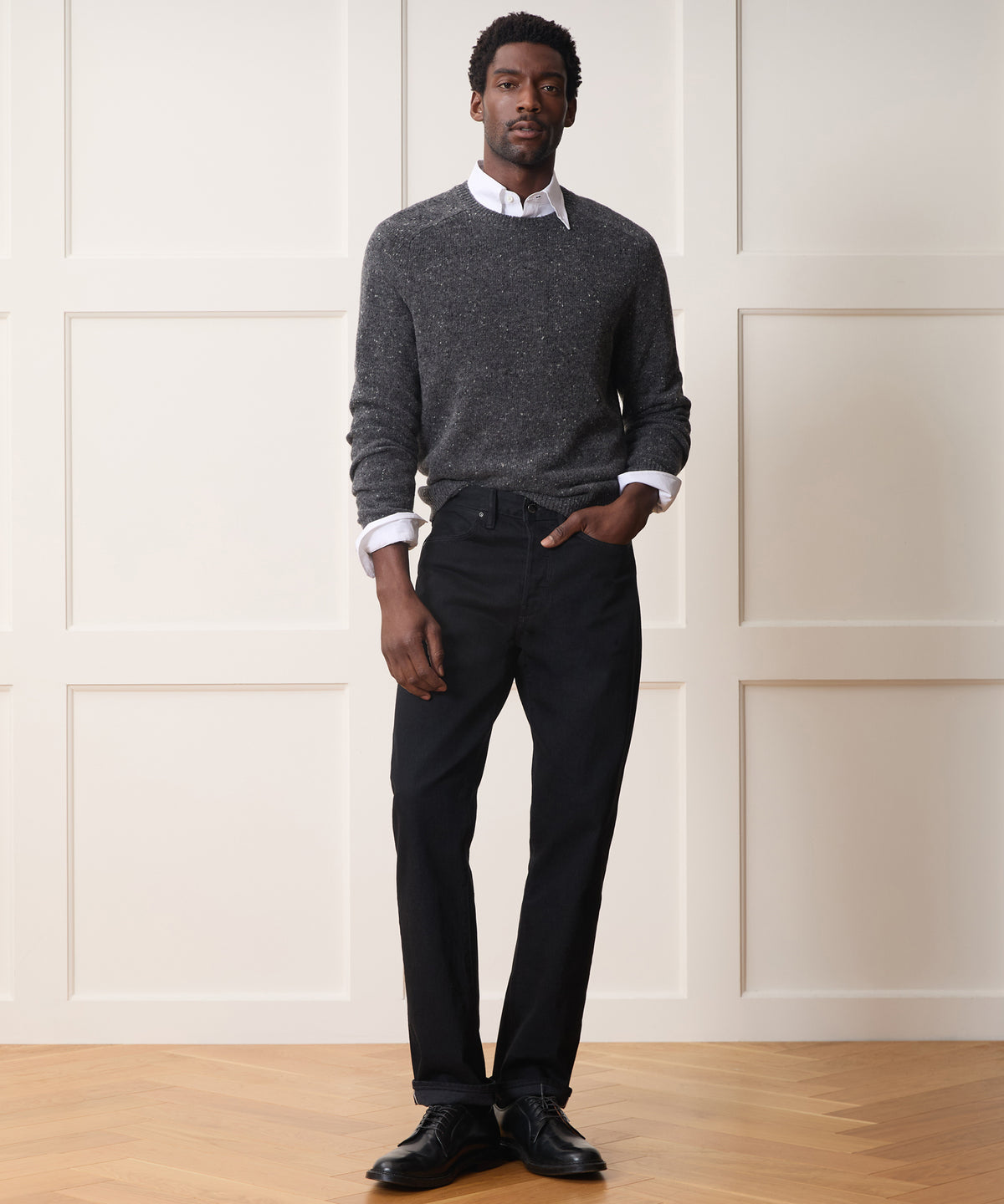 Straight Fit Japanese Selvedge Stretch Jean in Black