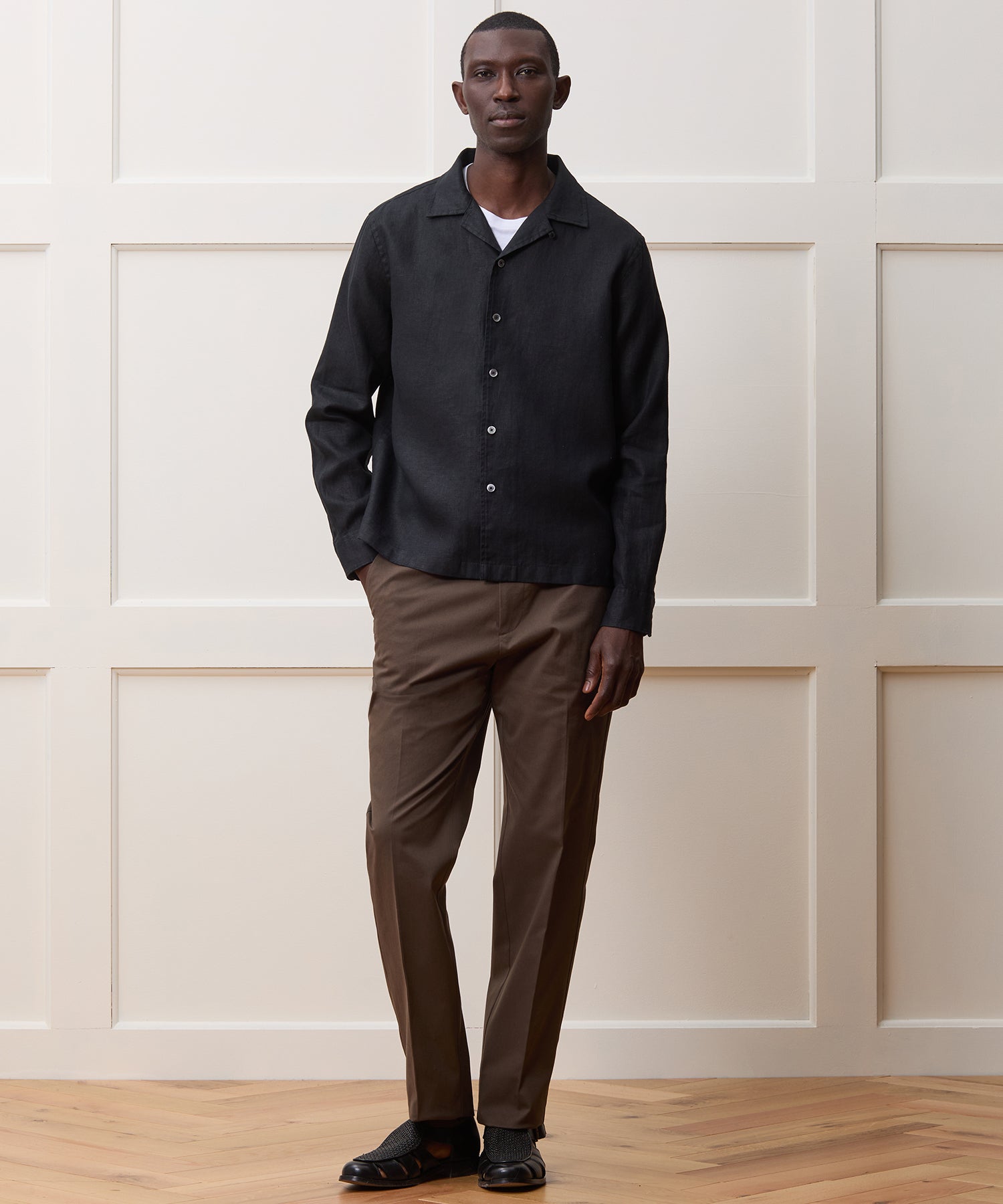 Cropped Sea Soft Irish Linen Camp Collar Shirt in Black – Todd Snyder