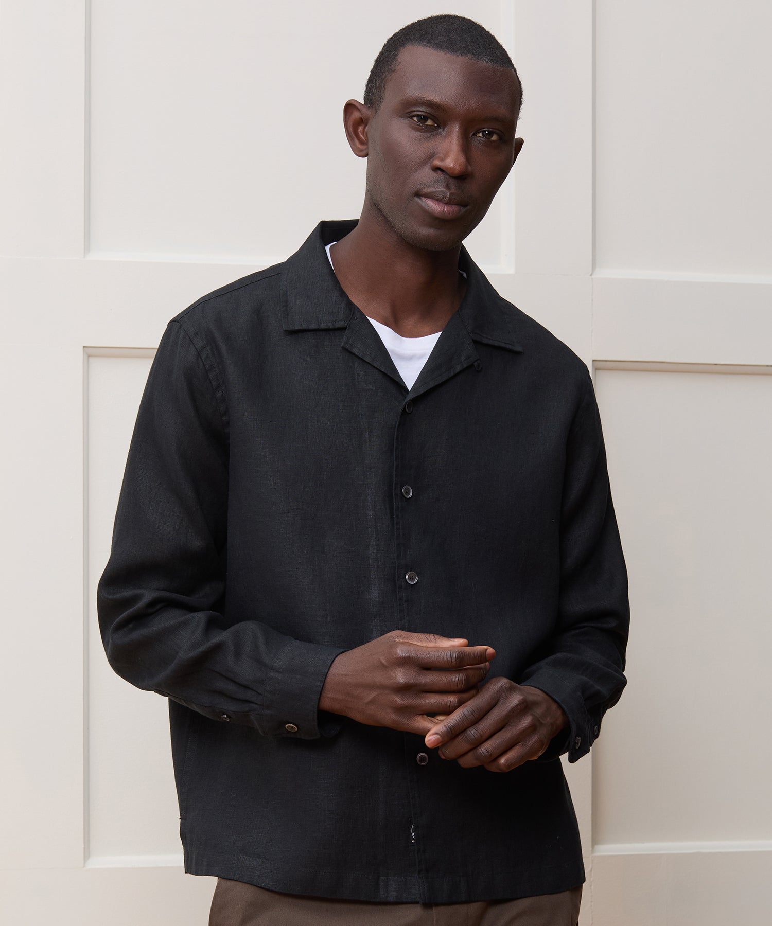 Cropped Sea Soft Irish Linen Camp Collar Shirt in Black – Todd Snyder