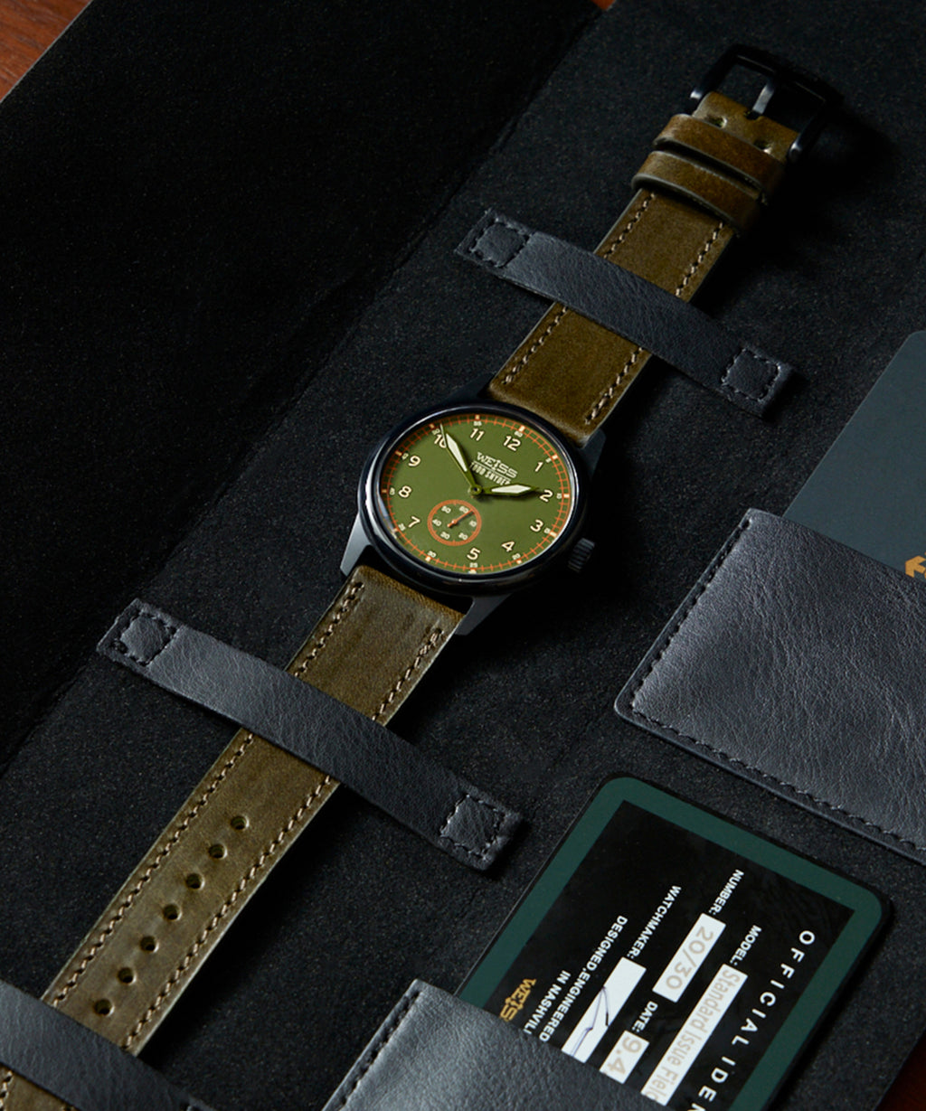 Todd Snyder x Weiss Watch Company 38MM Standard Issue Watch in Forest Ranger