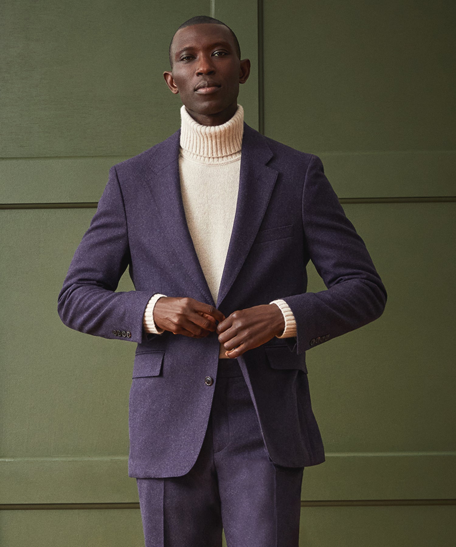 Italian Wool Flannel Sutton Suit in Mulberry