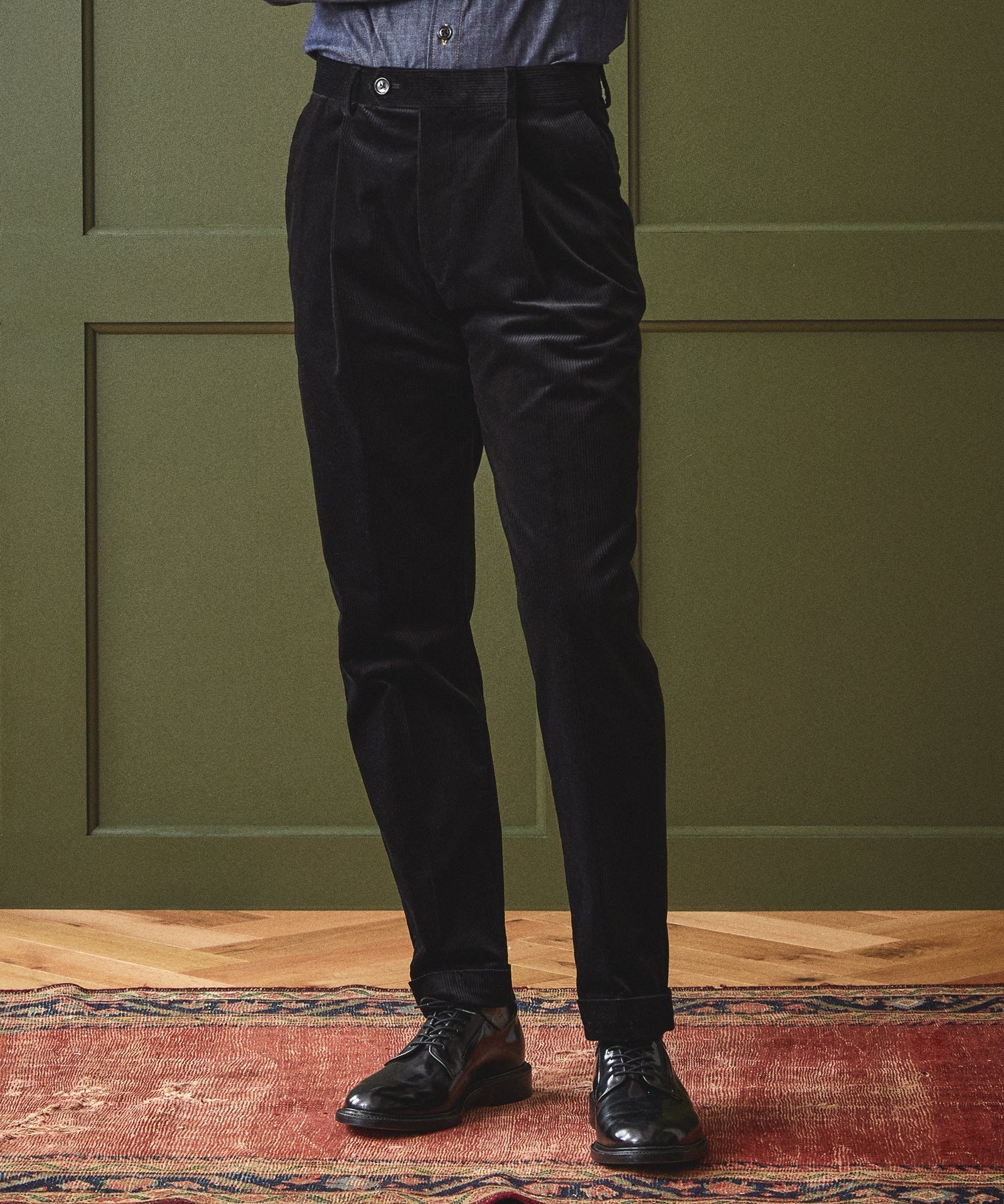 Italian Corduroy Madison Suit Pant in Black
