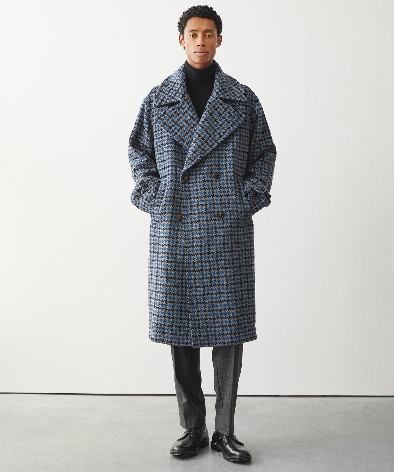Italian Oversized Double Breasted Topcoat in Blue Houndstooth