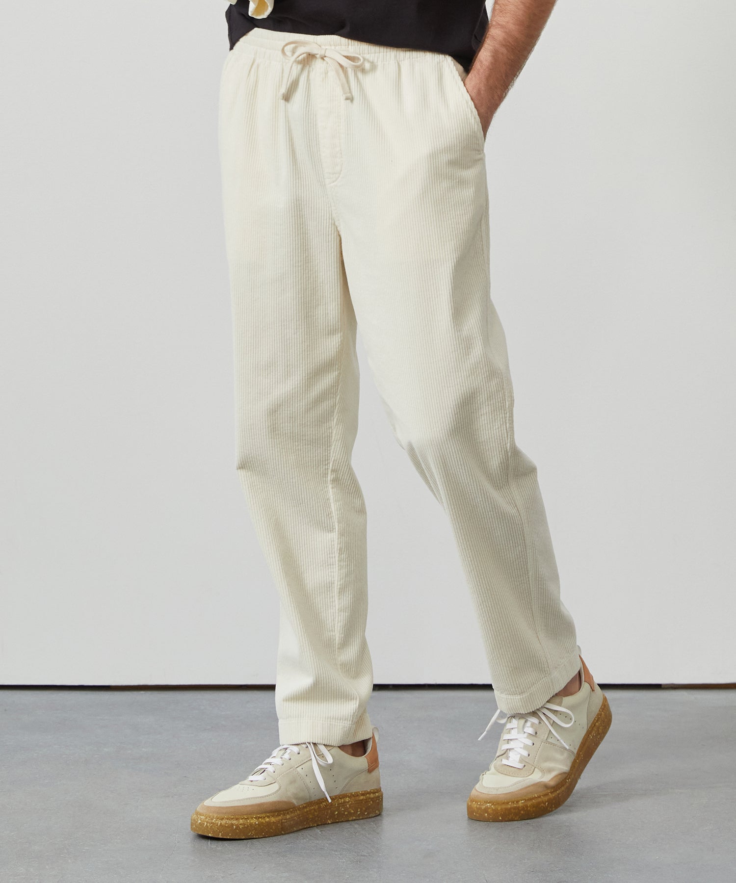 Wide Wale Corduroy Weekend Pant in Bisque