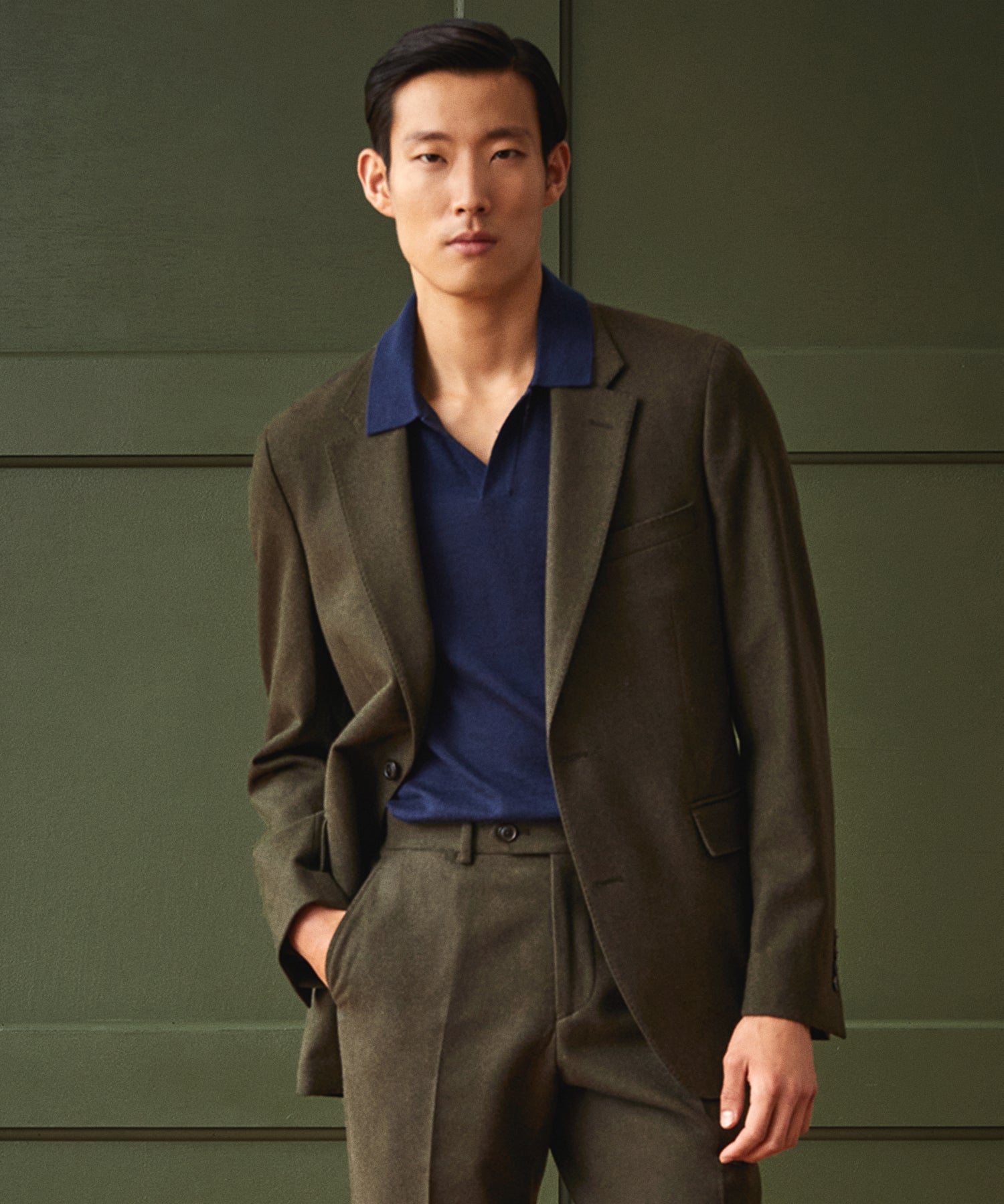 Wool Flannel Sutton Suit Jacket in Olive
