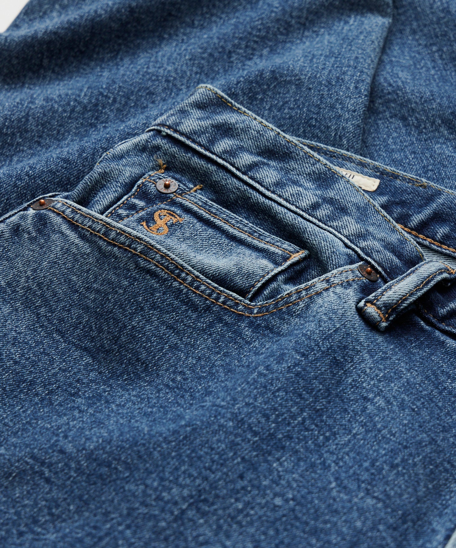 Slim Fit Stretch Jean in Vintage Blue Wash | Stretchjeans