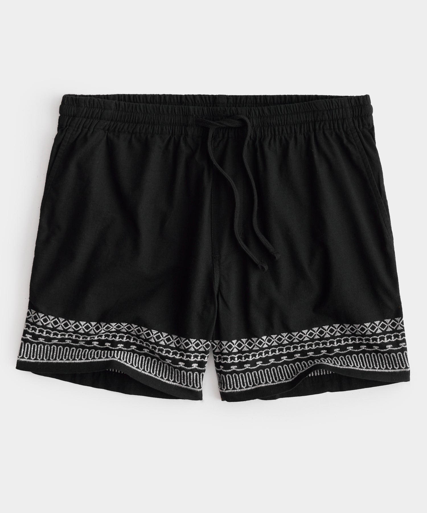 5" Weekend Short in Black Embroidered Jacquard